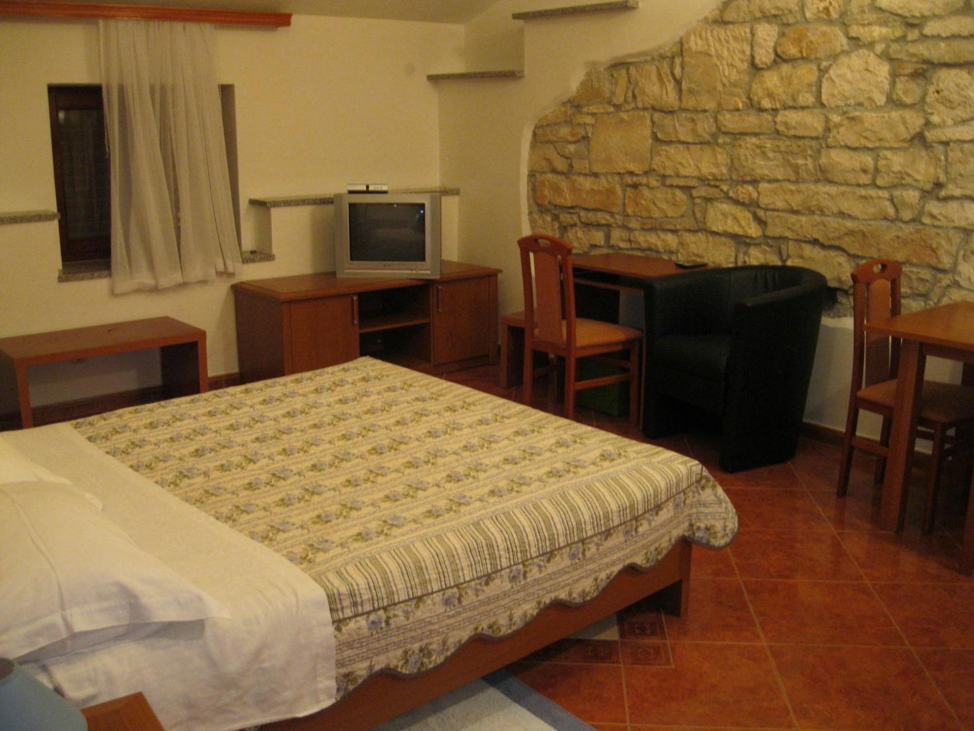 Apartments Lav Porec Exterior photo